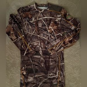 Under armour fitted real tree  scent-lock camouflage shirt